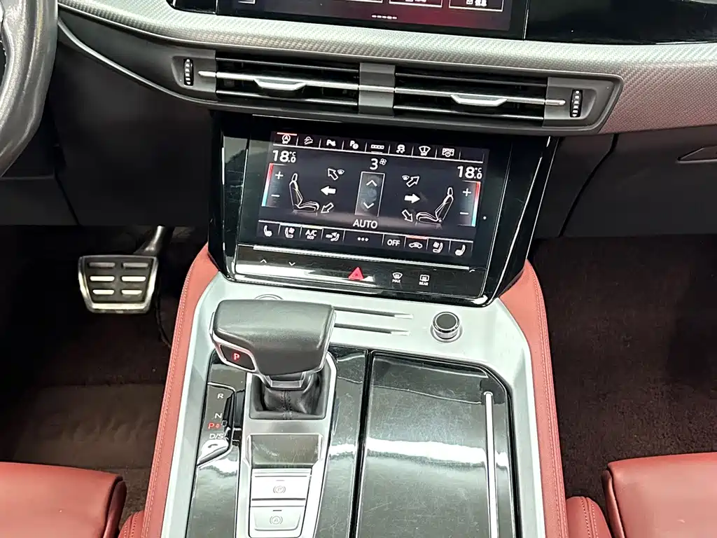 Audi Q6 — миниатюра 14