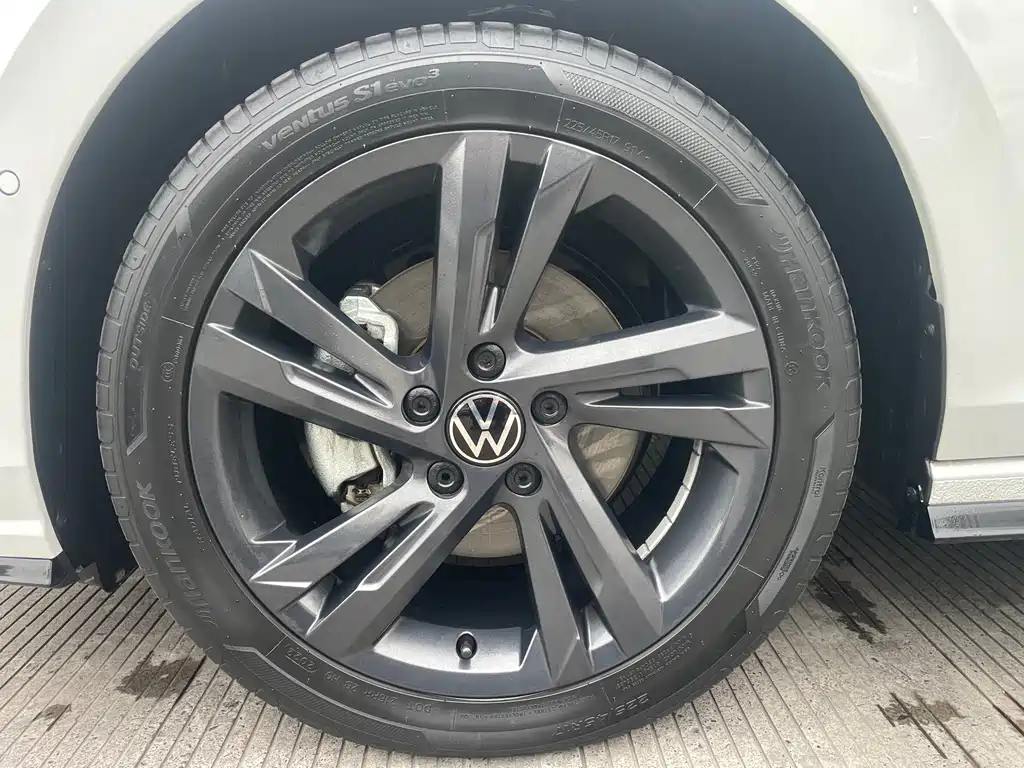 Volkswagen Golf — миниатюра 15