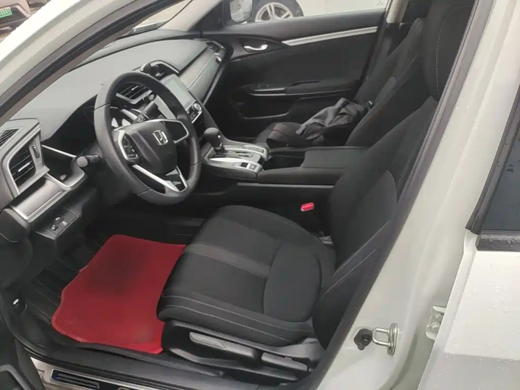 Honda Civic — миниатюра 15