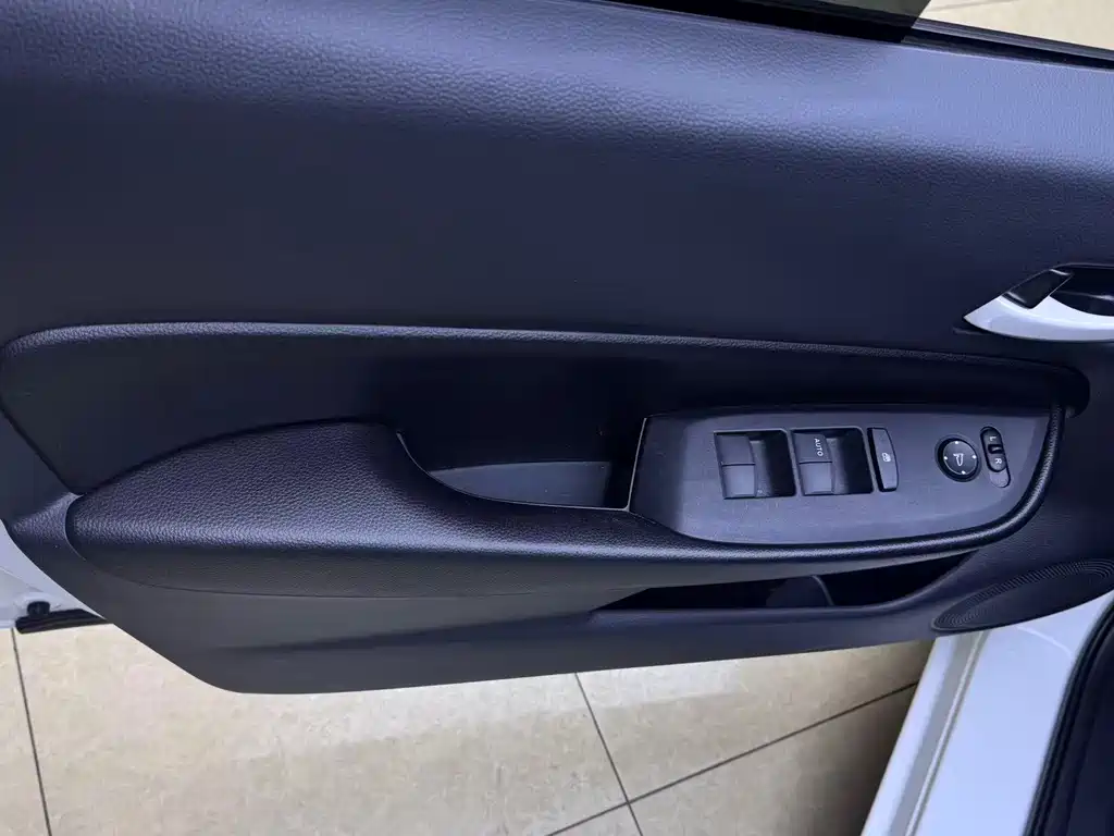 Honda Fit — миниатюра 13