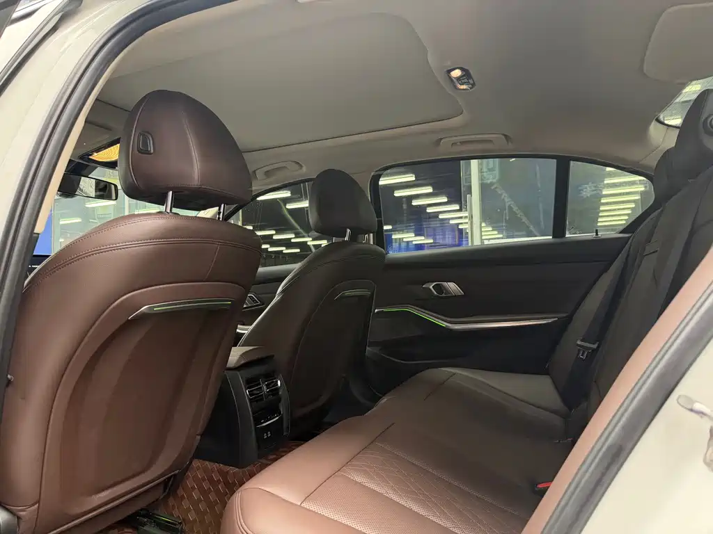 BMW 3 Series — миниатюра 6