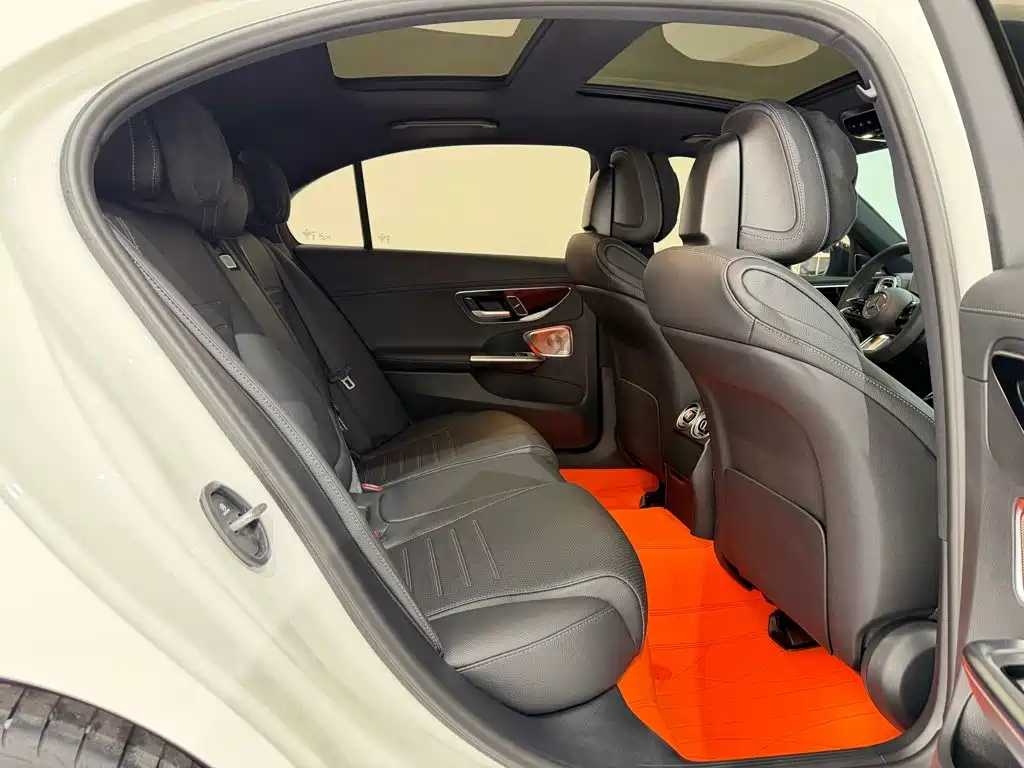 Mercedes-Benz C-Class — миниатюра 26