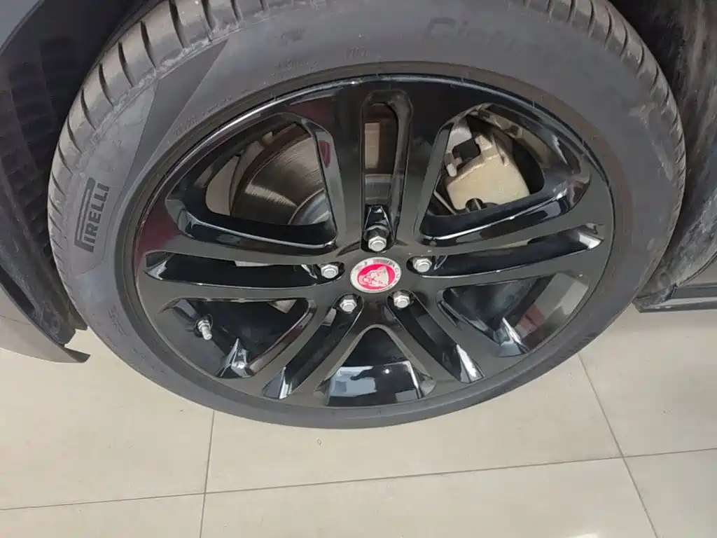 Jaguar XEL — миниатюра 23