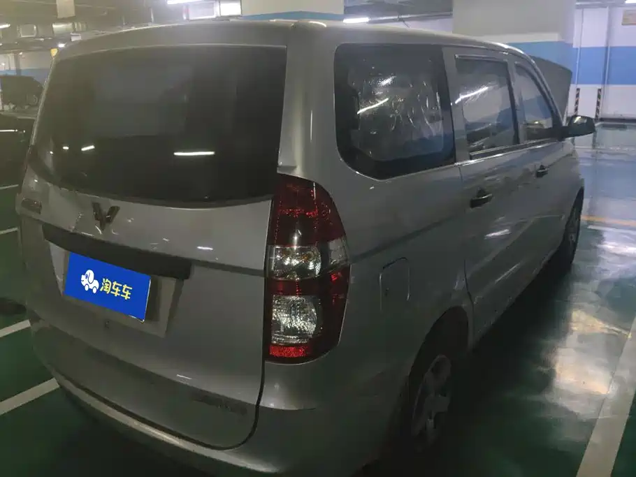 Wuling Hongguang — миниатюра 3