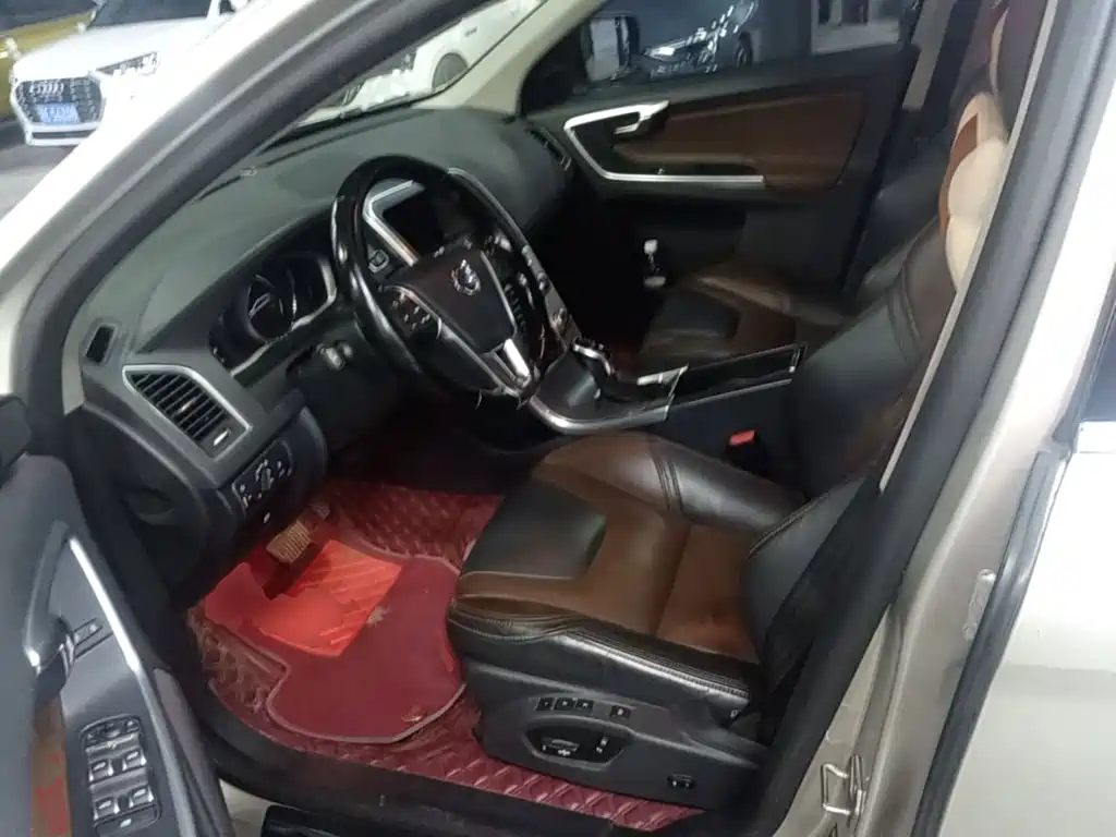 Volvo XC60 — миниатюра 15