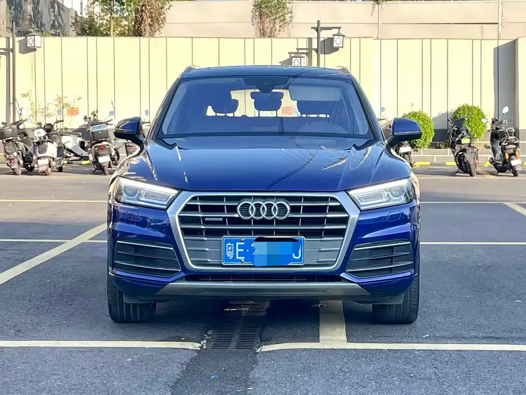 Audi Q5L — миниатюра 2