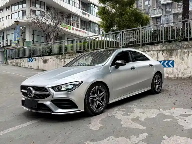 MERCEDES-BENZ CLA