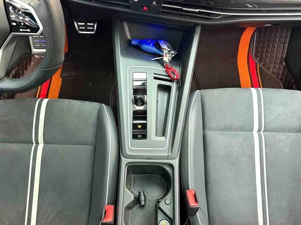 Volkswagen Golf — миниатюра 11