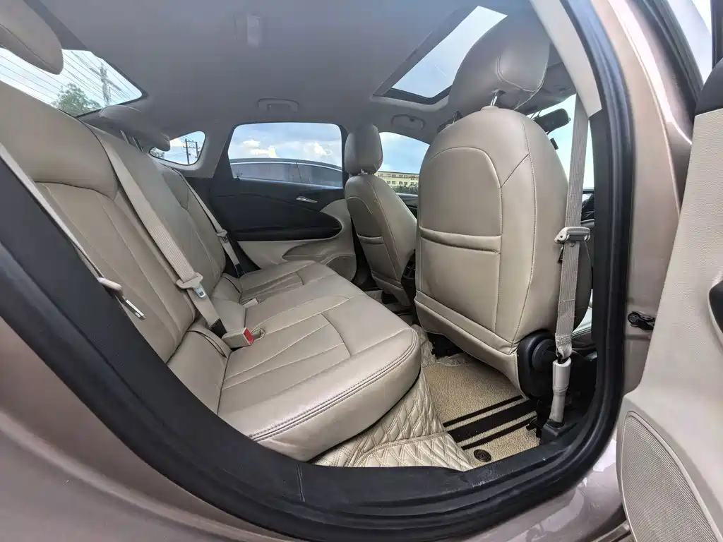 Buick Verano — миниатюра 16