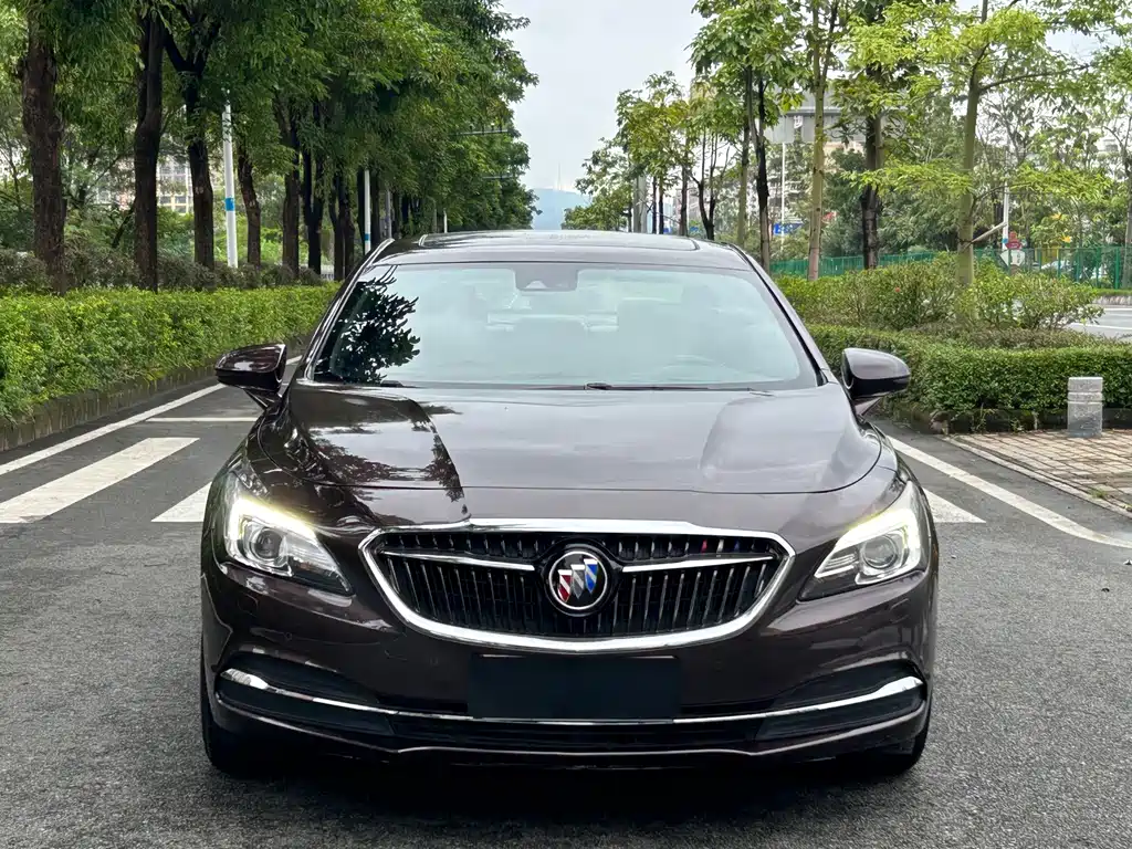 Buick LaCrosse — миниатюра 2