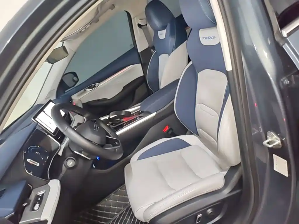 Geely Xingrui — миниатюра 15