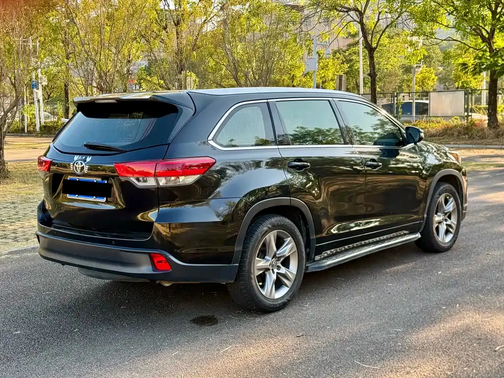 Toyota Highlander — миниатюра 9