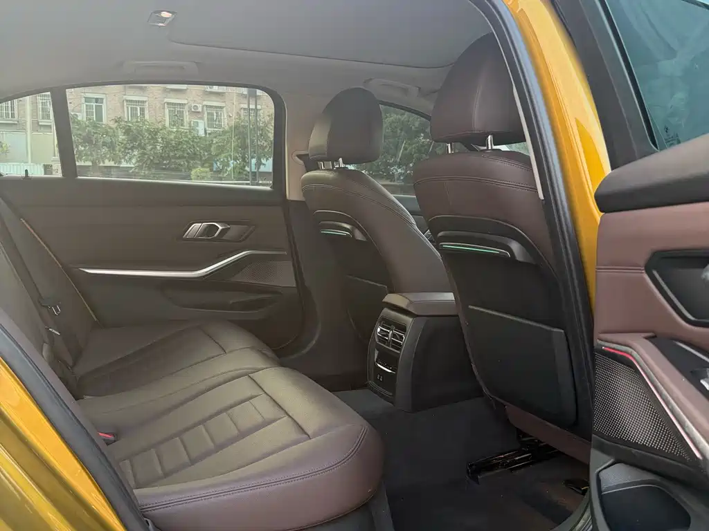 BMW 3 Series — миниатюра 18