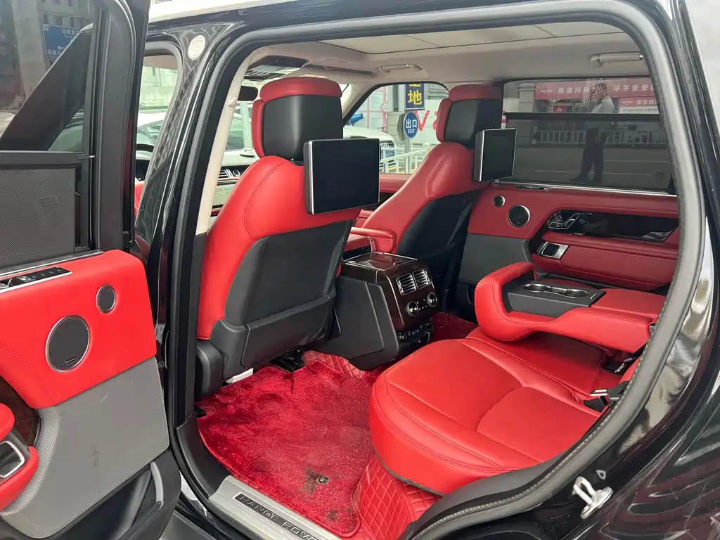 Land Rover Range Rover — миниатюра 17