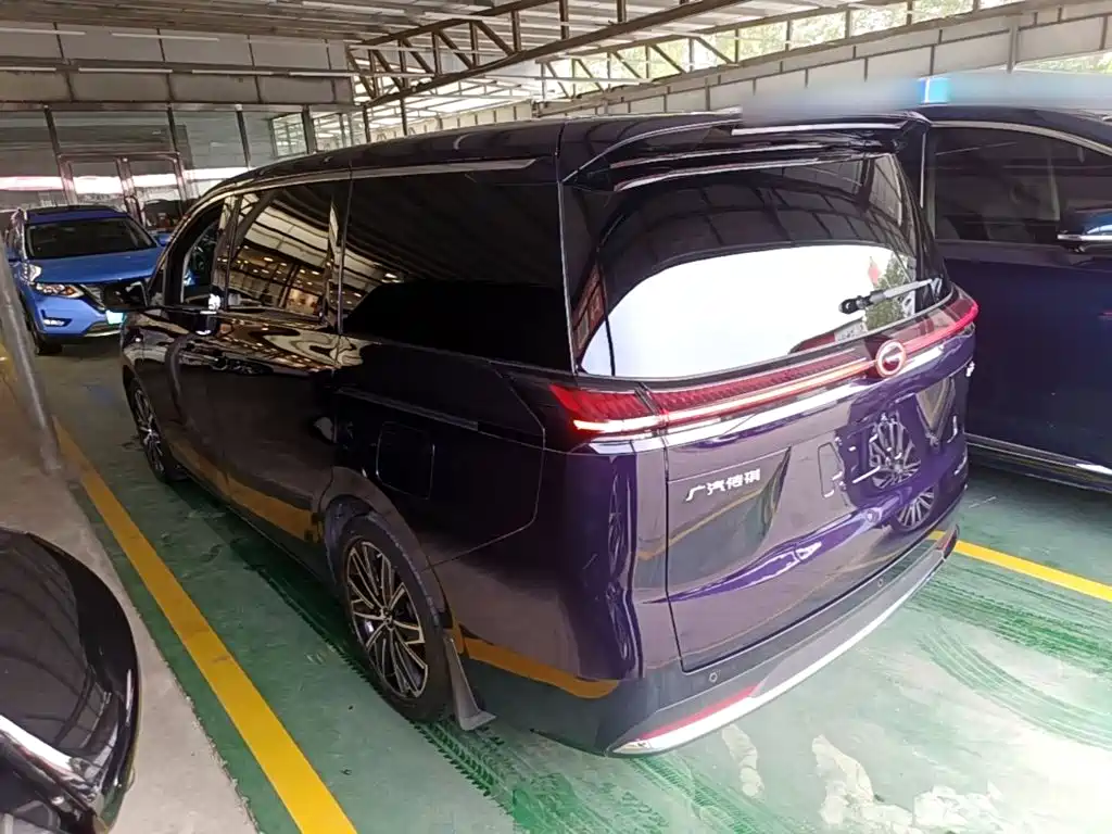 GAC Motor Trumpchi E8 PHEV — миниатюра 5