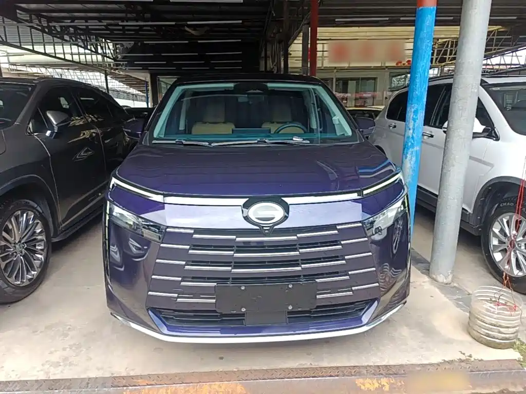 GAC Motor Trumpchi E8 PHEV — миниатюра 3