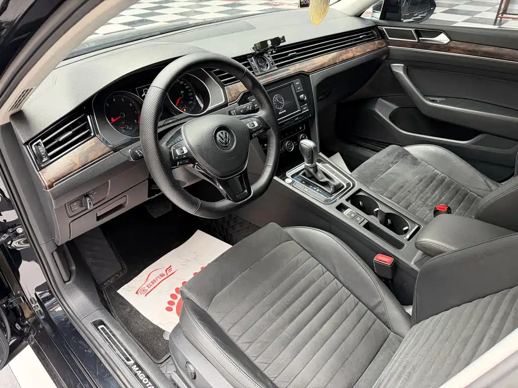 Volkswagen Magotan — миниатюра 4
