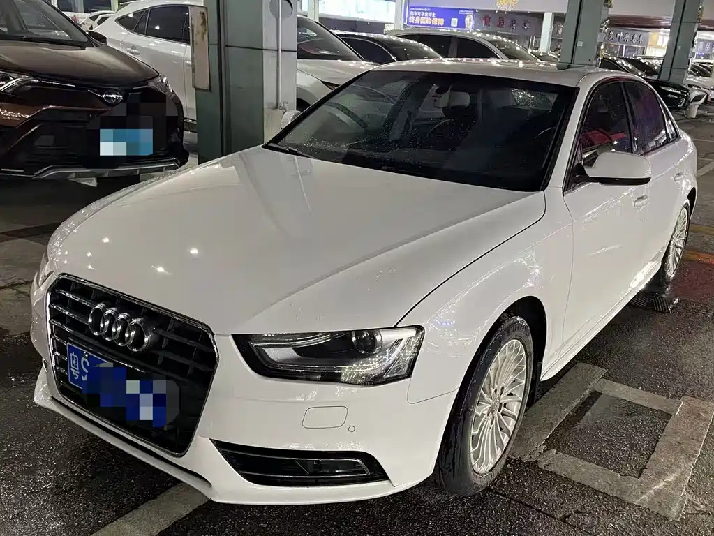 Audi A4L 2015