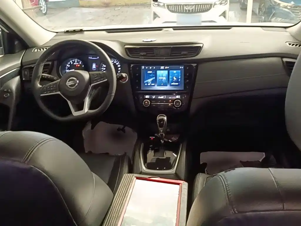 Nissan X-Trail — миниатюра 6