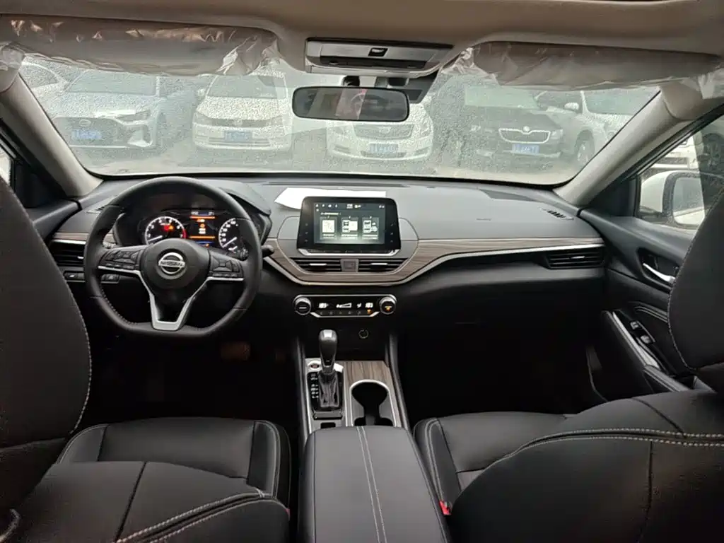 Nissan Teana — миниатюра 10