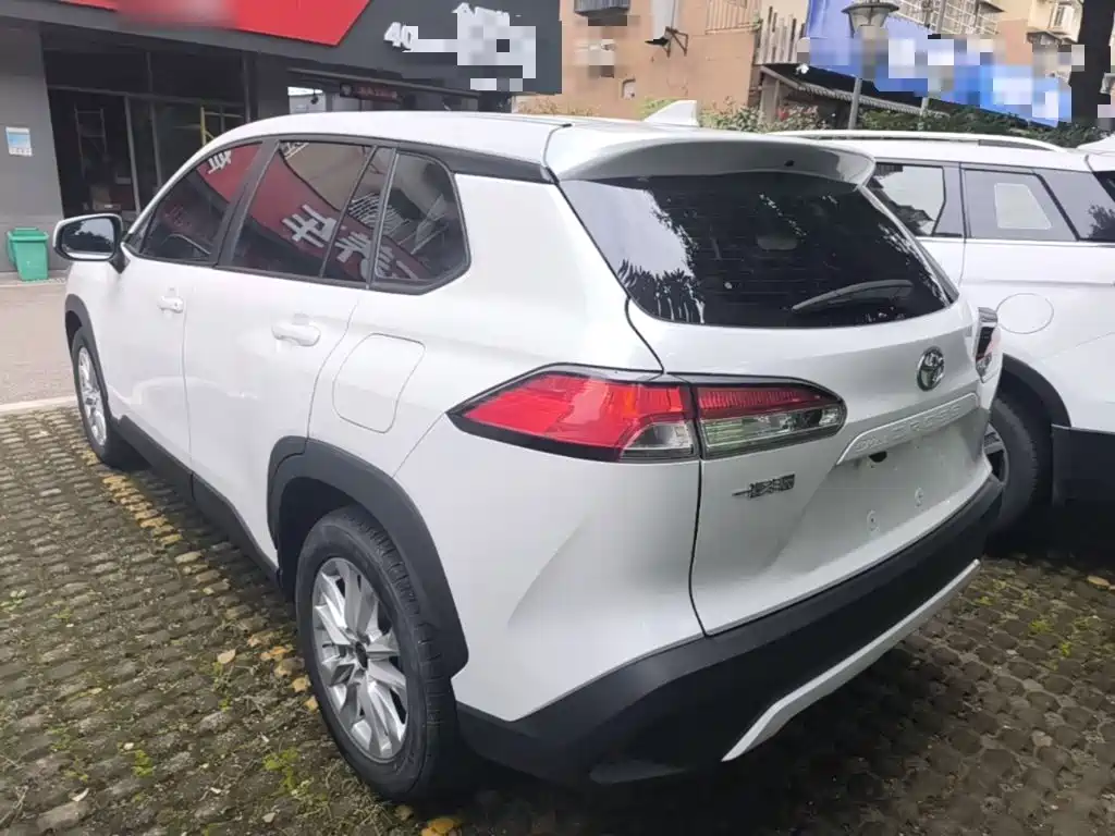 Toyota Corolla Cross — миниатюра 23