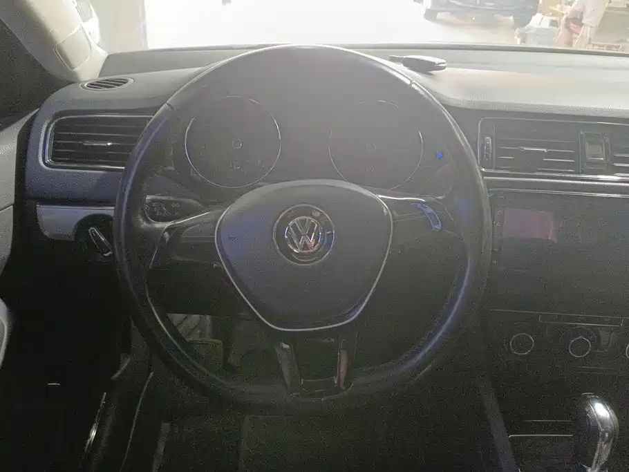 Volkswagen Sagitar — миниатюра 15