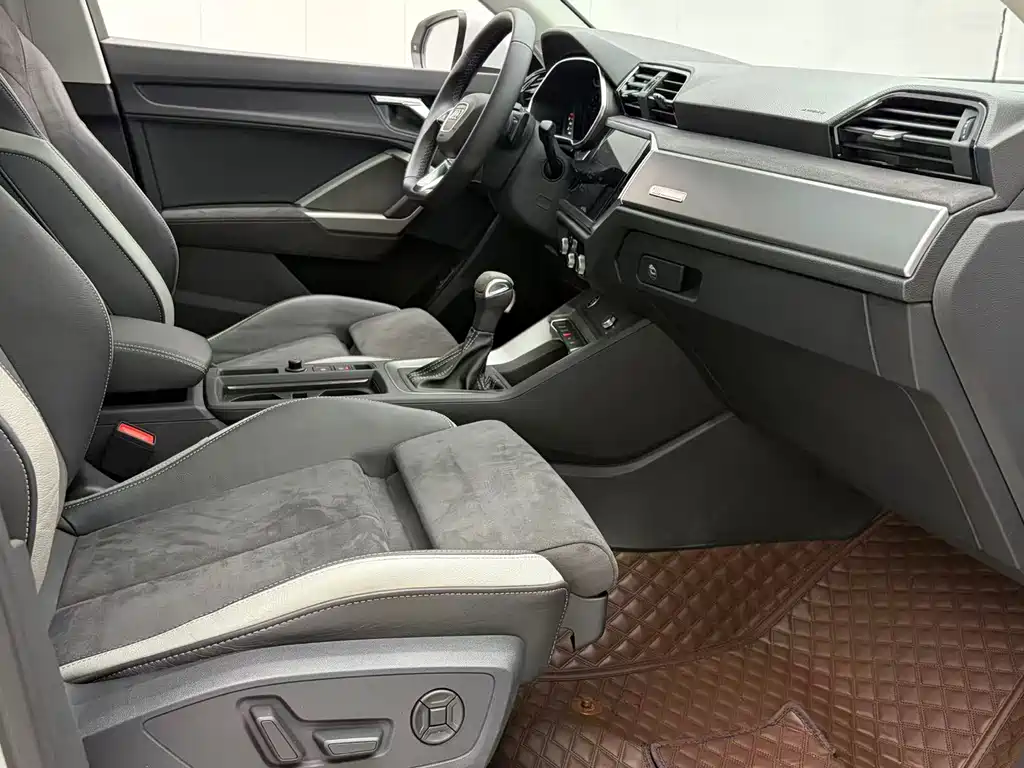 Audi Q3 — миниатюра 15