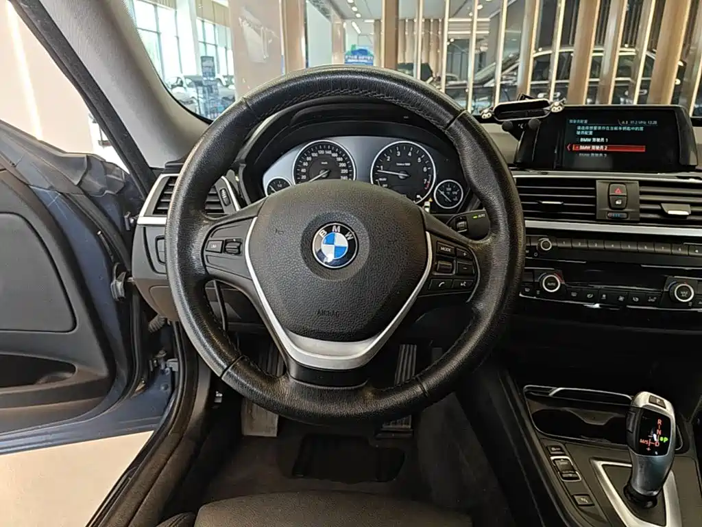 BMW 3 Series GT — миниатюра 11