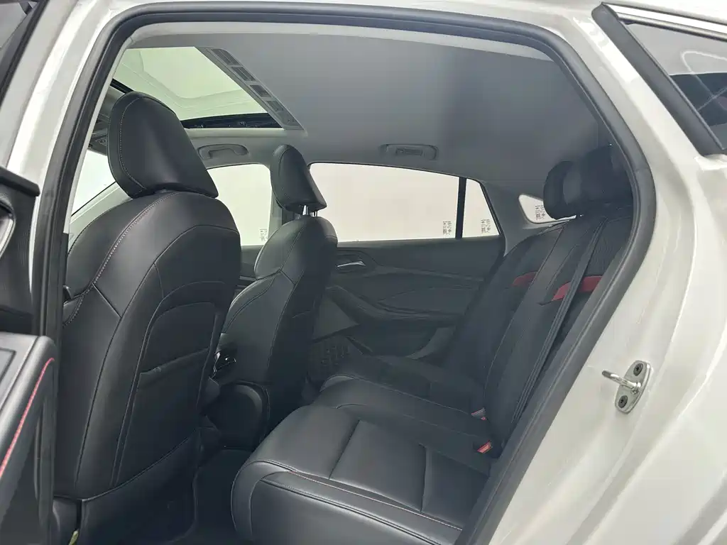MG MG5 180DVVT CVT Luxury Edition, фото 6