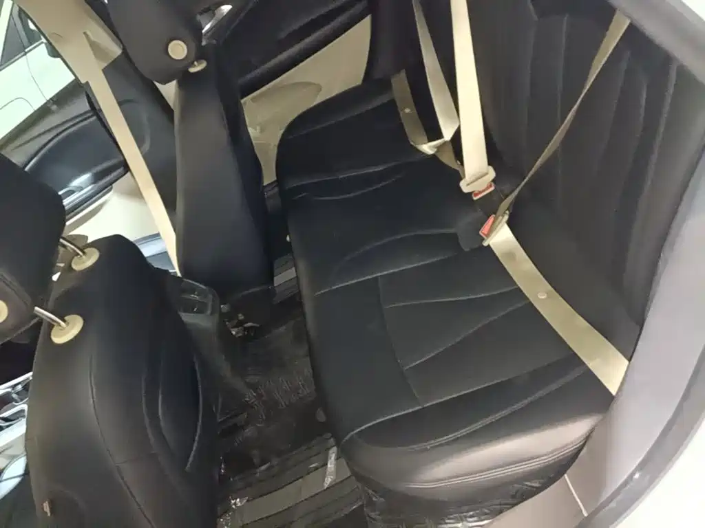 Buick Verano — миниатюра 17