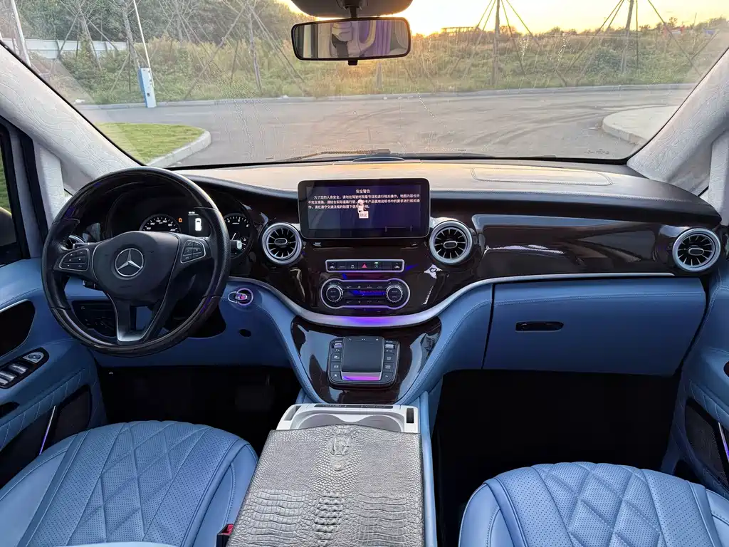 Mercedes-Benz Vito — миниатюра 18