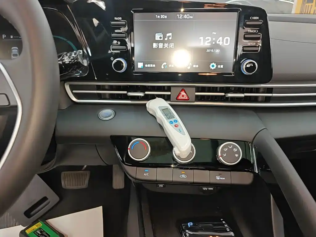 Hyundai Elantra — миниатюра 13