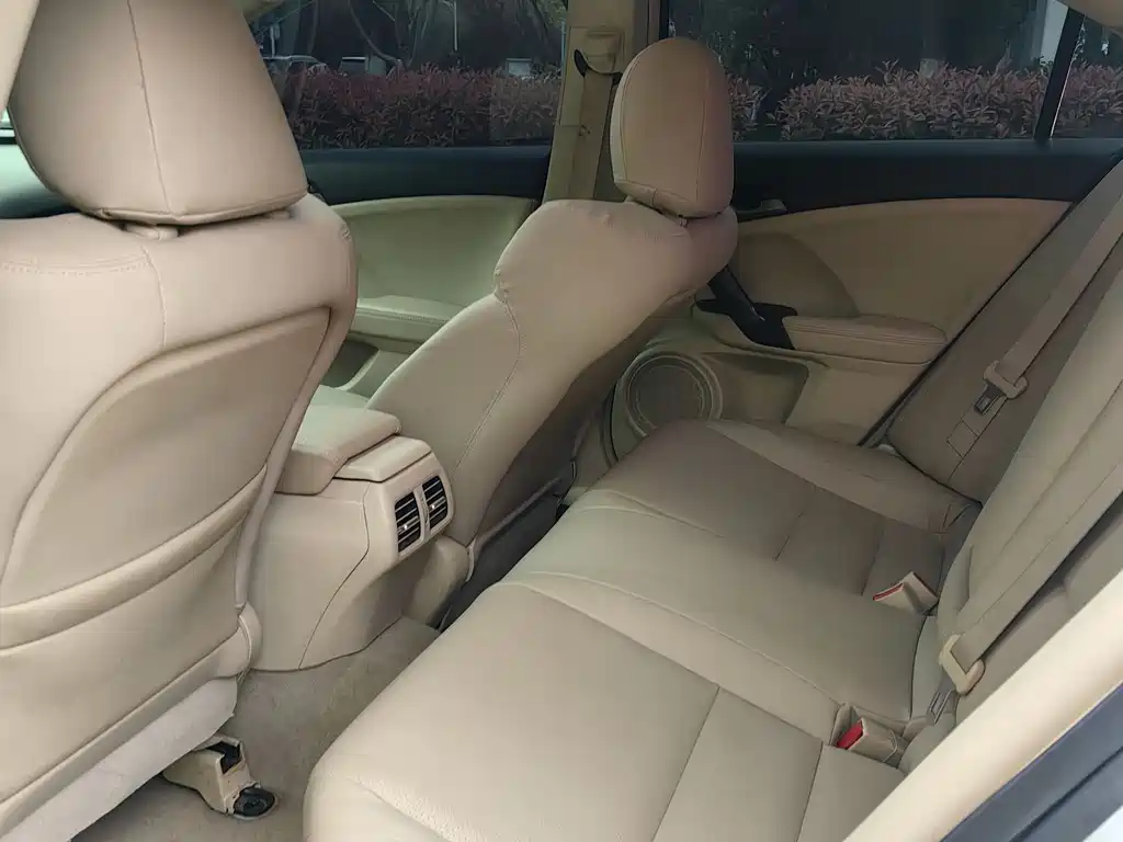 Honda Spirior 2009 2.4L Luxury