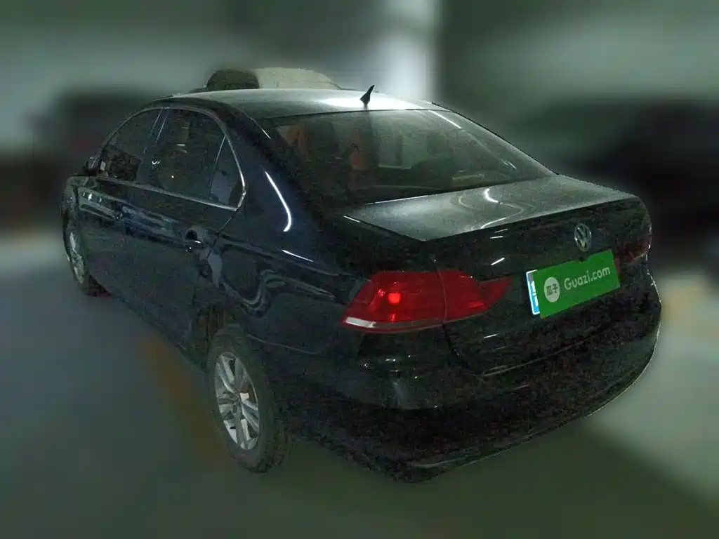 Volkswagen Santana — миниатюра 4