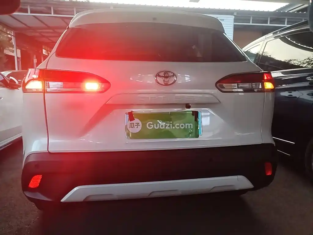 Toyota Corolla Cross — миниатюра 6