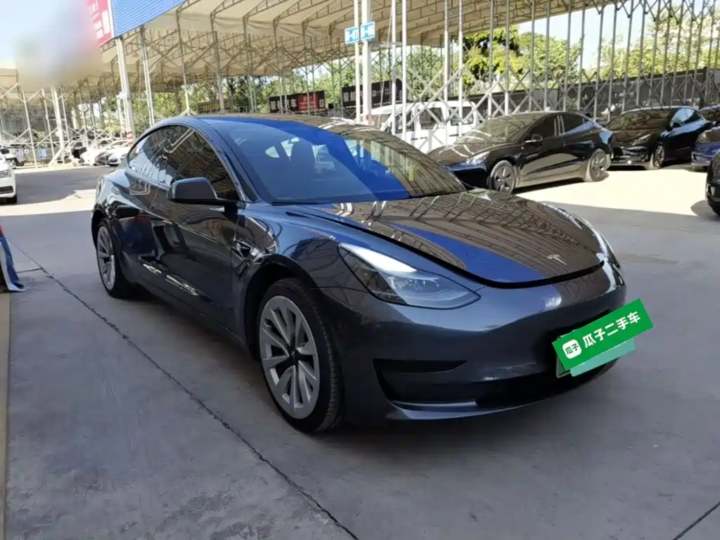 Tesla Model 3 — миниатюра 4