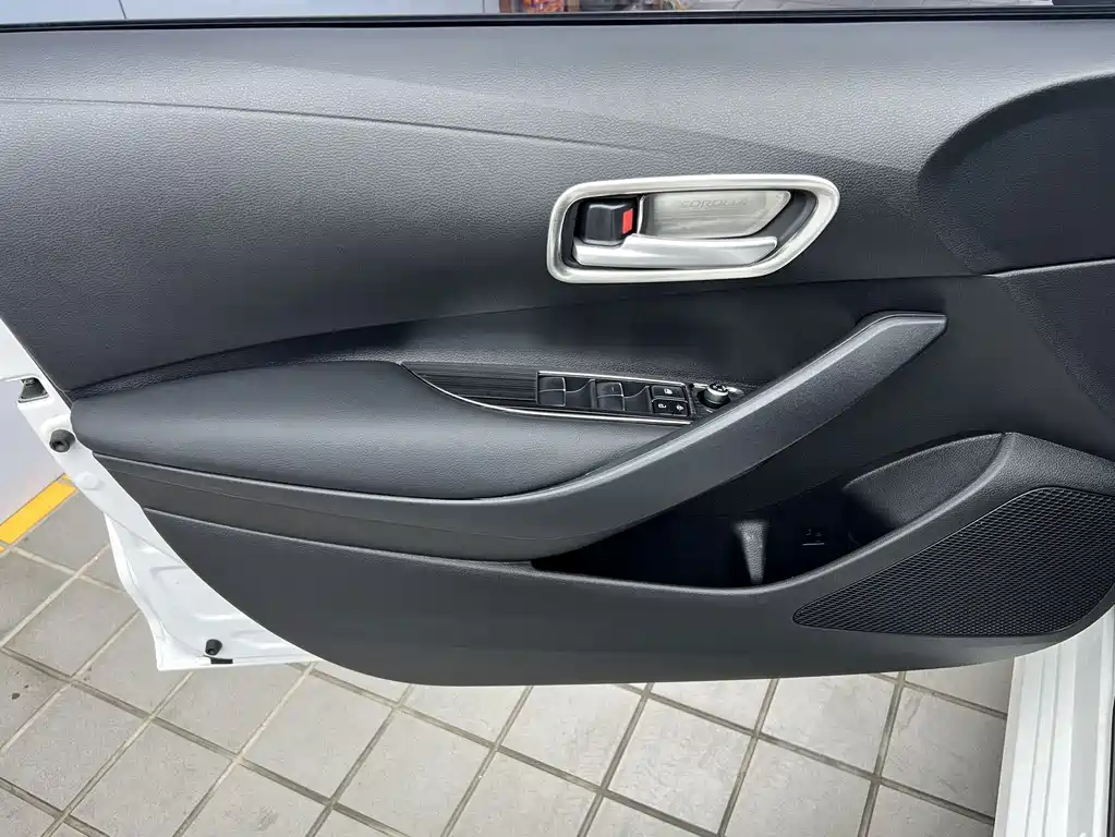 Toyota Corolla — миниатюра 16