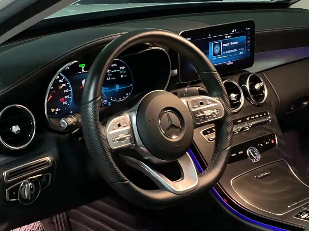 Mercedes-Benz C-Class — миниатюра 6
