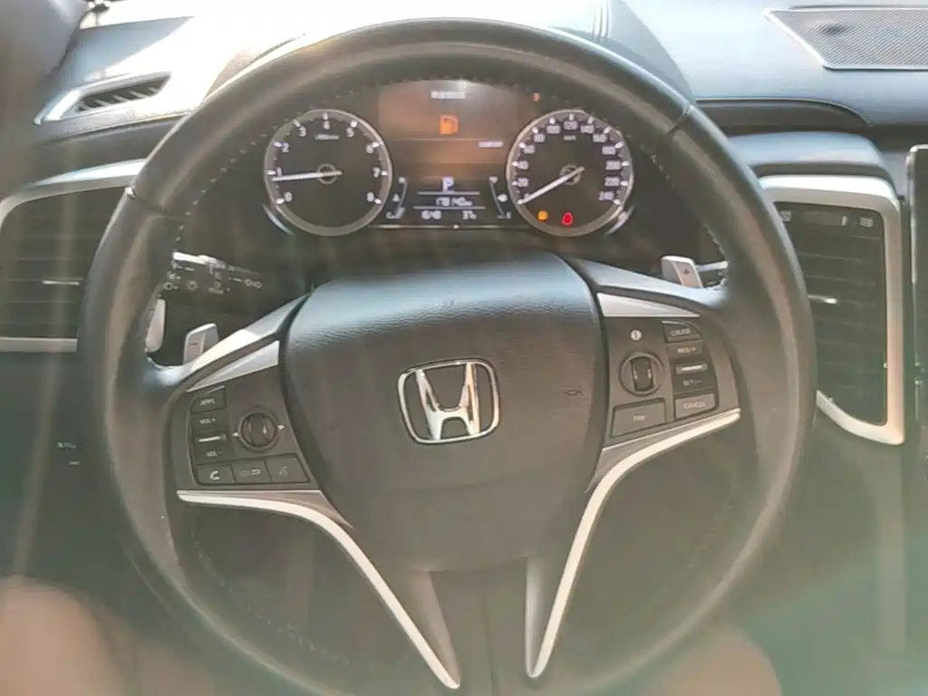 Honda UR-V — миниатюра 11