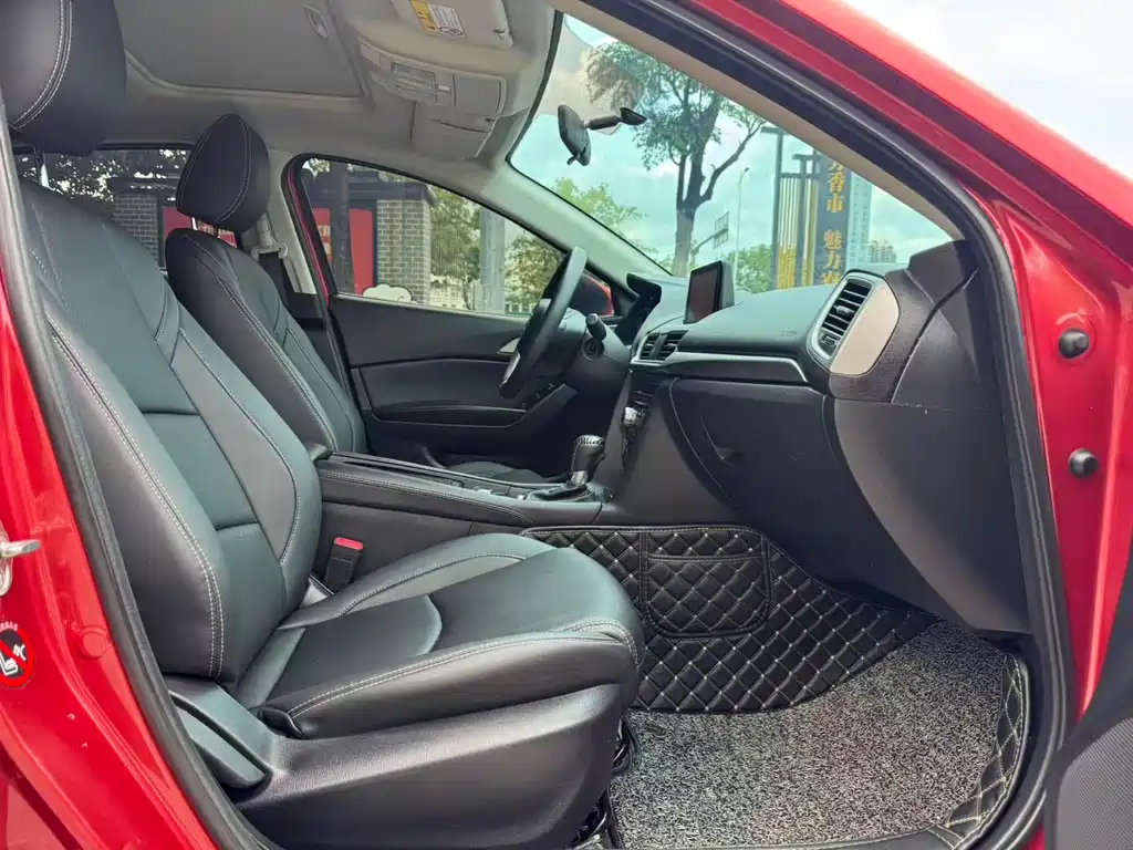 Mazda 3 Axela — миниатюра 11