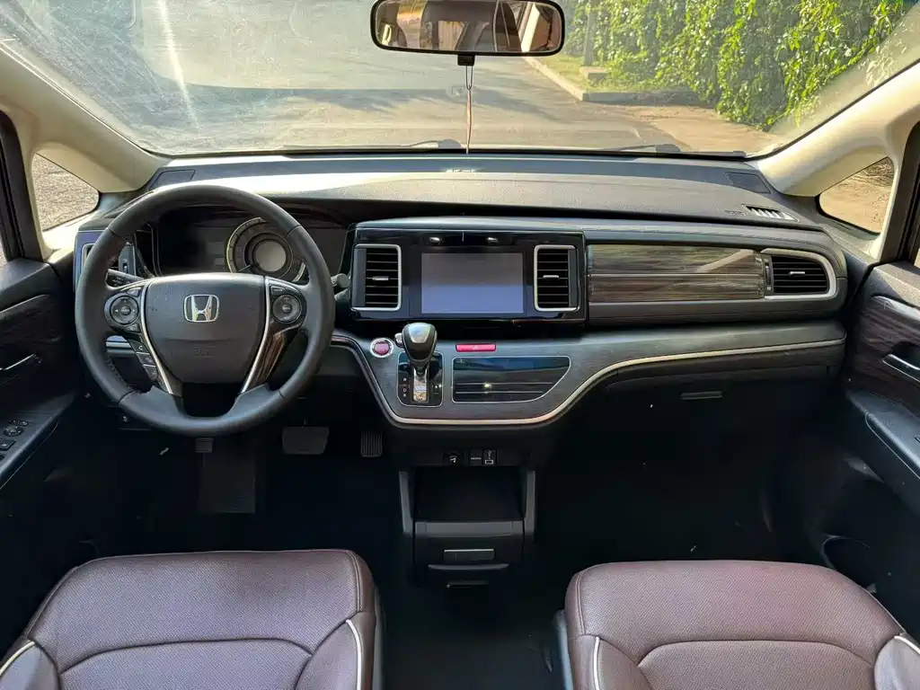 Honda Elysion — миниатюра 7