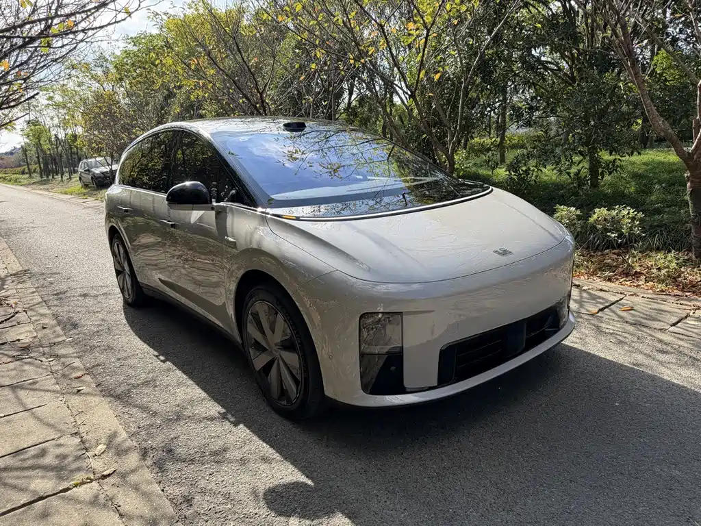 Li Auto Li i8 — миниатюра 3