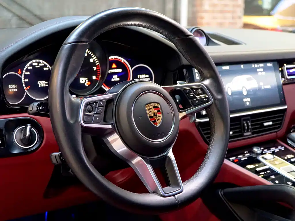 Porsche Cayenne — миниатюра 14