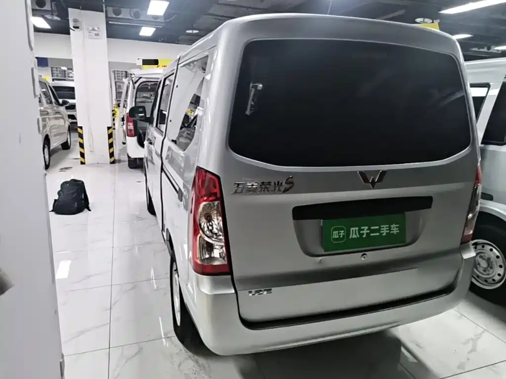 Wuling Rongguang S — миниатюра 5