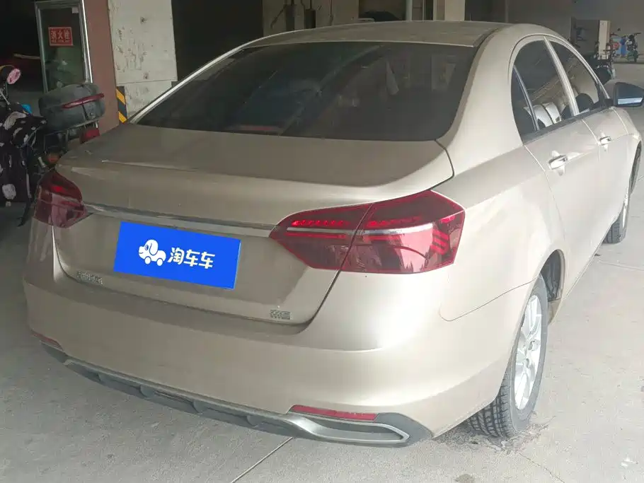 Geely Emgrand — миниатюра 3