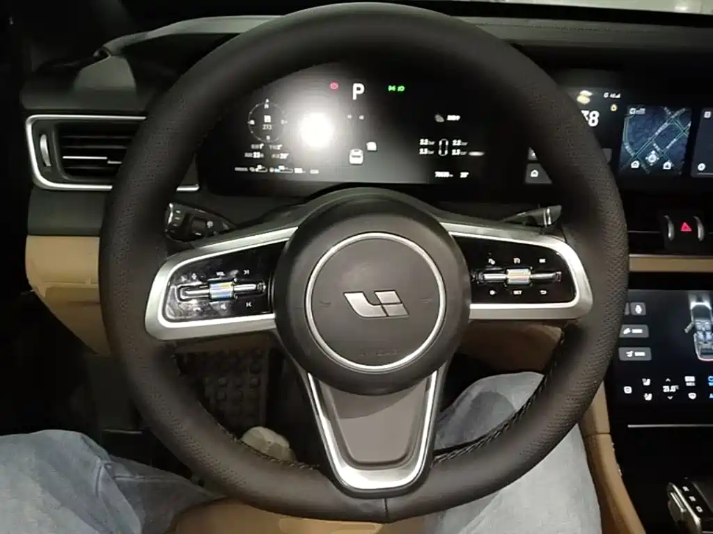 Li Auto Li ONE — миниатюра 11