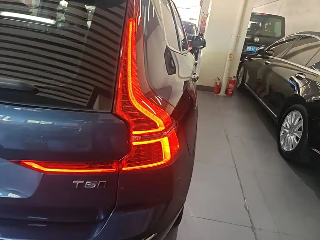 Volvo XC60 — миниатюра 8