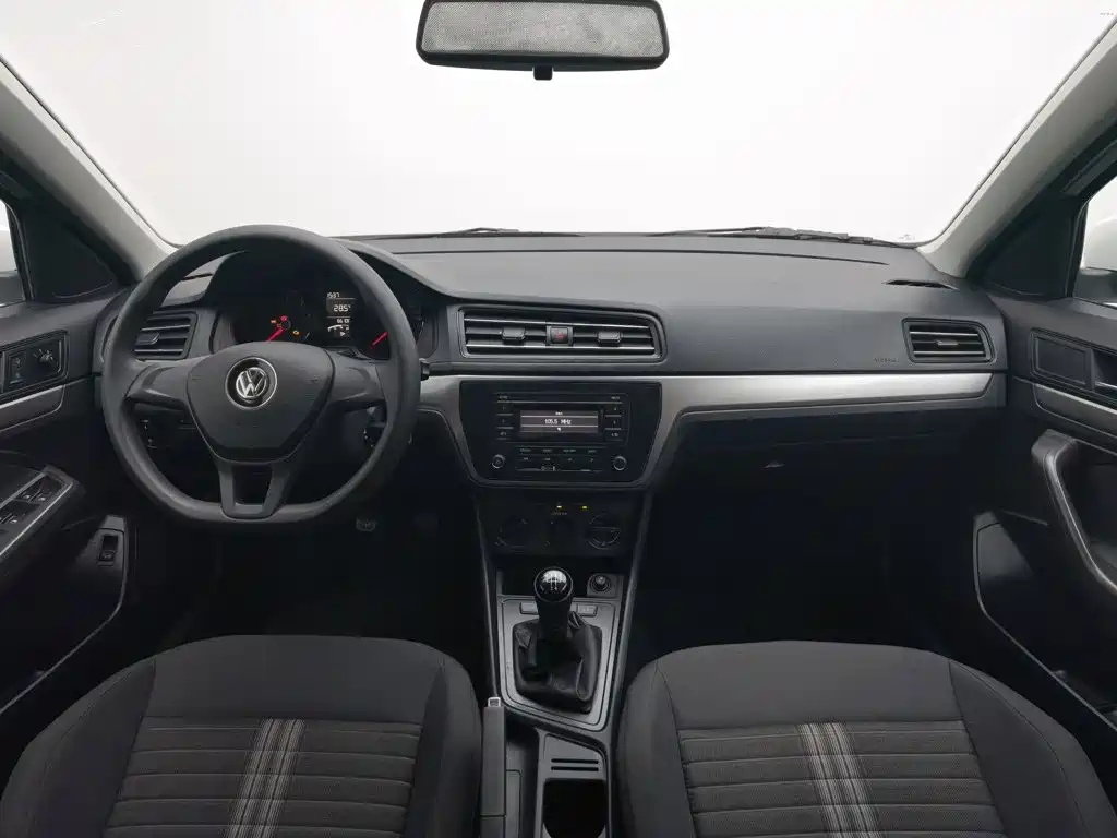 Volkswagen Lavida — миниатюра 5