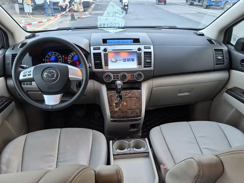 Mazda 8 — миниатюра 13