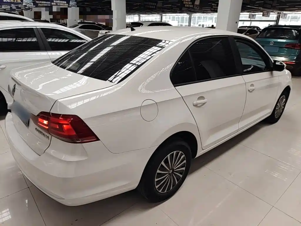Volkswagen Santana — миниатюра 7